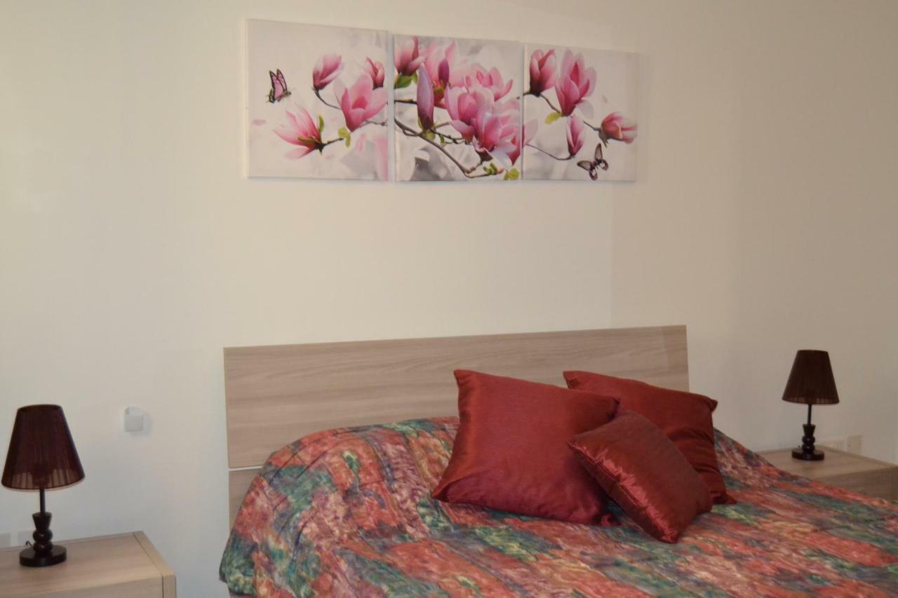 Mellieha Town Centre Bright & Spacious 3 Bedroom Apartment Buitenkant foto